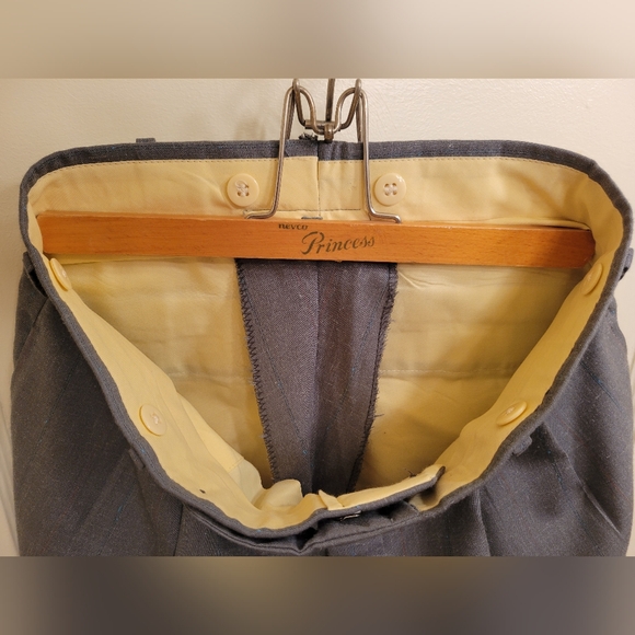 1950s-style 2-piece pin stripe atomic fleck wool suit - Picture 9 of 9